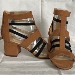 Nine West GIVEBACK Women's sandals size 7M Brown and Black Stacked 2in heel